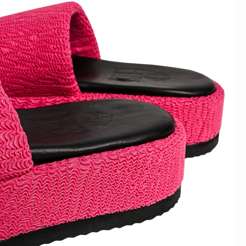 PUFFY IBIZA FLATFORM SLIDE - Foucsia